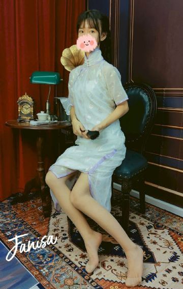 吴梦梦圣诞节到粉丝家_蓝光高清迅雷在线观看