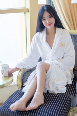 吾爱美脚恋足社区_高清免费在线播放