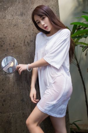 小14萝裸体洗澡自拍一_免费观看完整版下载