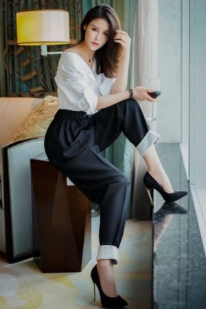偷拍盗摄高潮叫床对白清晰_BD英语在线手机播放