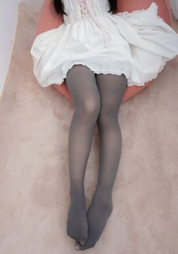 一边吃奶一边摸下面视频_剧情片日韩免费观看