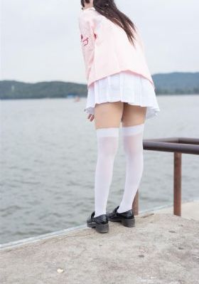 亚洲性猛交潮喷XXXX_720免费观看